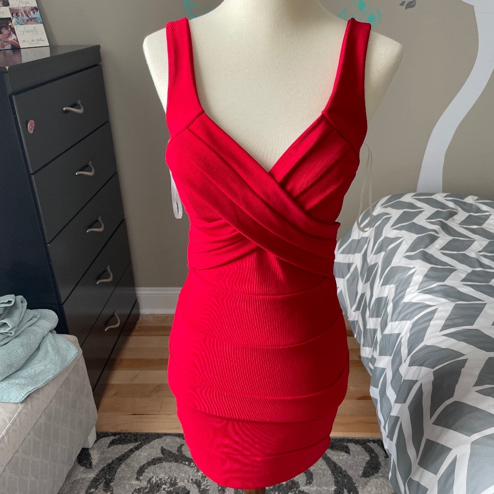 Emerald Sundae Twist Front Red Bodycon Dress, Size XS